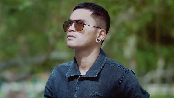 คอร์ดเพลง การศึกษาต่ำ(มอร็อง) - โอ๋ ตะวัน คอร์ดเพลง การศึกษาต่ำ(มอร็อง) - โอ๋ ตะวัน