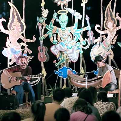 คอร์ดเพลง ใคร่รัก - The Luis