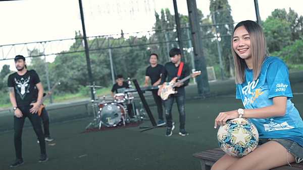 คอร์ดเพลง สาวหน้ามอ - โซแมน คอร์ดเพลง สาวหน้ามอ - โซแมน