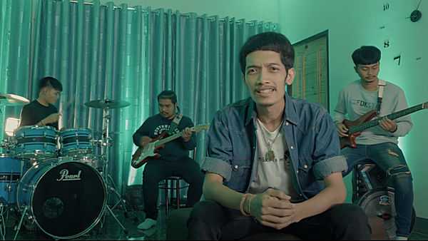 คอร์ดเพลง คนหลายใจ - คิม คฑายุทธ คอร์ดเพลง คนหลายใจ - คิม คฑายุทธ