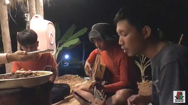 คอร์ดเพลง บ้านพี่สกลหนาวเเล้ว - MAN'R x ก้อง ห้วยไร่