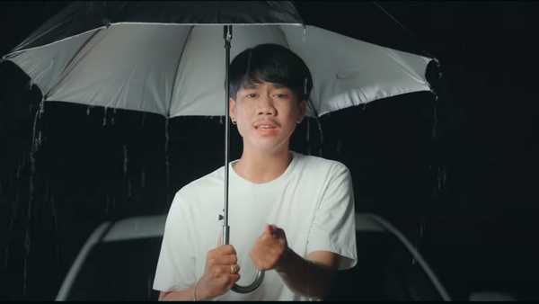 คอร์ดเพลง สายลมความคิดถึง - บอล ปริวรรต