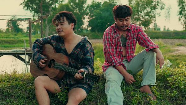 คอร์ดเพลง กินเหล้าผสมน้ำตา สมาร์ท สหรัฐ