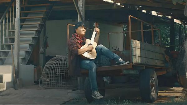 คอร์ดเพลง เหงากะต้องผ่านบ้านกะคิดฮอด ไอดิน อภินันท์