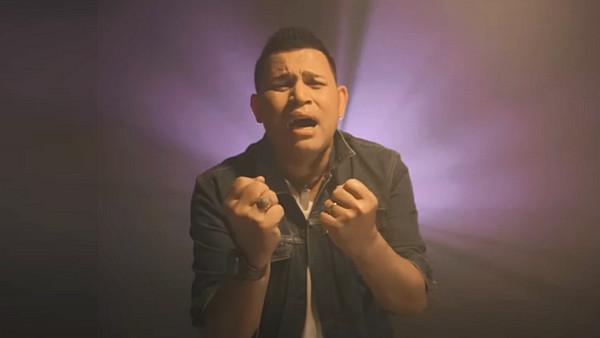 คอร์ดเพลง น้ำตาขอนไม้ บ่าววี คอร์ดเพลง น้ำตาขอนไม้ บ่าววี