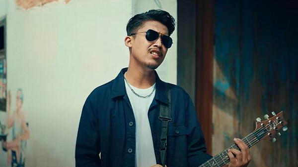 คอร์ดเพลง เก็บไว้ในใจ พ็อก บิ๊กอายส์