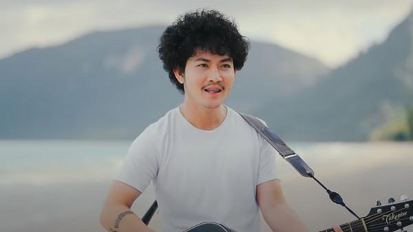 คอร์ดเพลง ชวนน้องหลบบ้าน เบส ขวางหวัน
