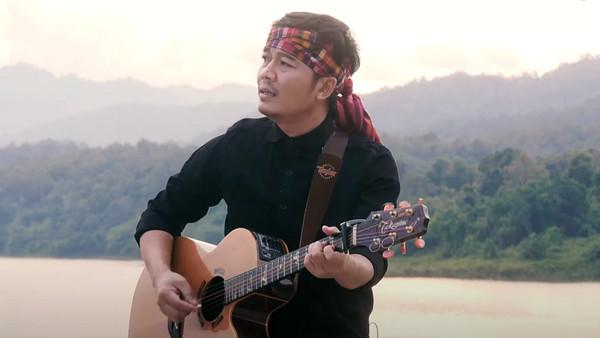 คอร์ดเพลง เลิกเป็นคนรักของคนร้าย ต้าร์ ตจว.